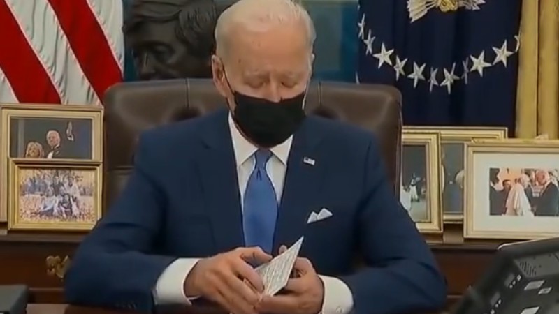 美國FBI遇數(shù)十年來最血腥事件！拜登慰問遇害特工家屬