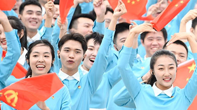 今天，這些歌在天安門廣場唱響