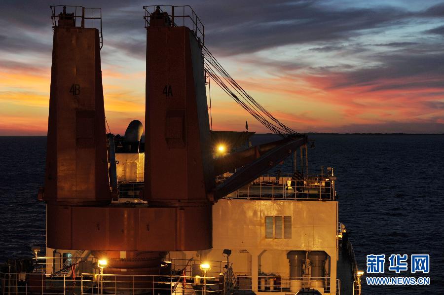 (搜尋馬航370航班)(2)“雪龍”號做好準(zhǔn)備 得到指令后將前往疑似海域