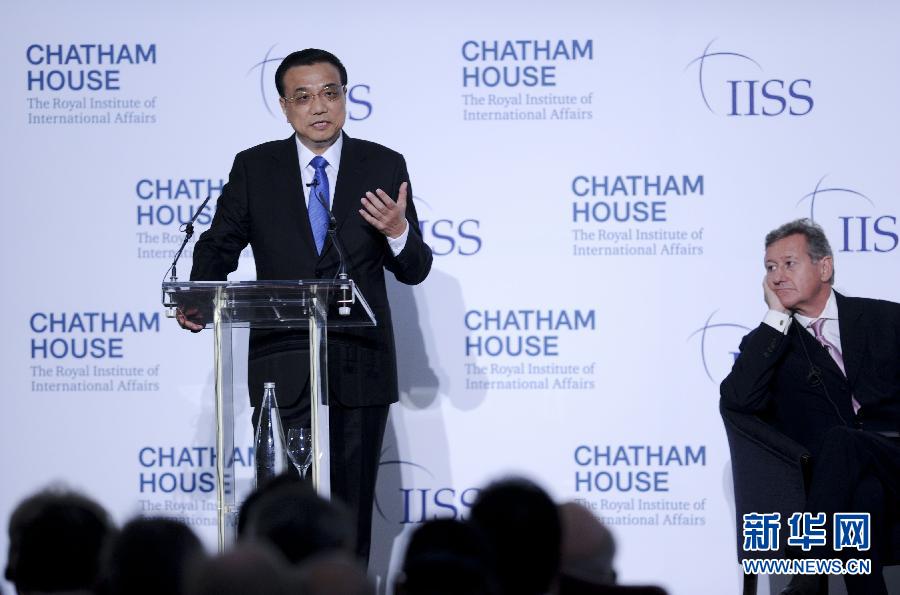 6月18日，國(guó)務(wù)院總理李克強(qiáng)在倫敦金融城市長(zhǎng)官邸面向英國(guó)皇家國(guó)際問(wèn)題研究所和國(guó)際戰(zhàn)略研究所兩大智庫(kù)發(fā)表題為《共建包容發(fā)展的美好世界》的演講。新華社記者 張鐸 攝 