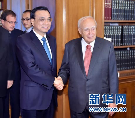 6月20日，國務院總理李克強在雅典總統(tǒng)府會見希臘總統(tǒng)帕普利亞斯。 新華社記者 李濤 攝