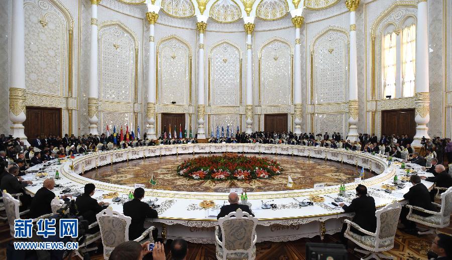 9月12日，上海合作組織成員國(guó)元首理事會(huì)第十四次會(huì)議在塔吉克斯坦首都杜尚別舉行。國(guó)家主席習(xí)近平出席會(huì)議并發(fā)表重要講話。新華社記者馬占成攝 