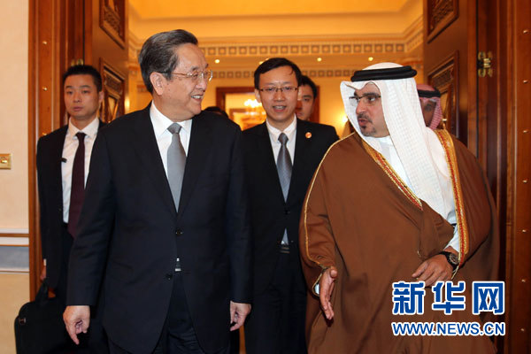 11月6日，正在巴林進行正式友好訪問的全國政協(xié)主席俞正聲在麥納麥會見巴林王儲薩勒曼。 新華社記者劉衛(wèi)兵攝