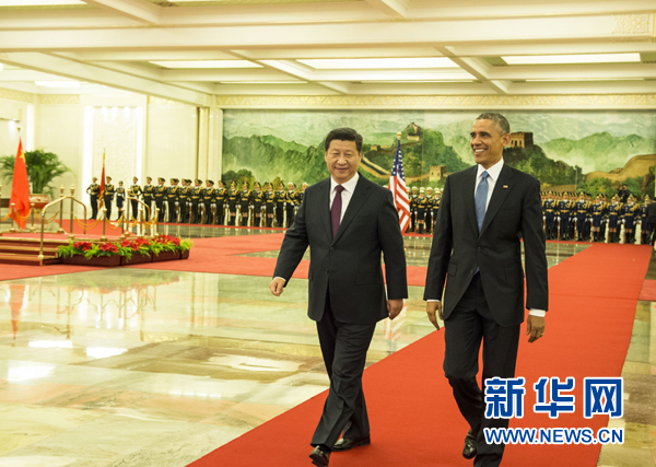 11月12日，國家主席習近平在北京人民大會堂舉行歡迎儀式，歡迎美國總統(tǒng)奧巴馬對中國進行國事訪問。 新華社記者 李學仁 攝