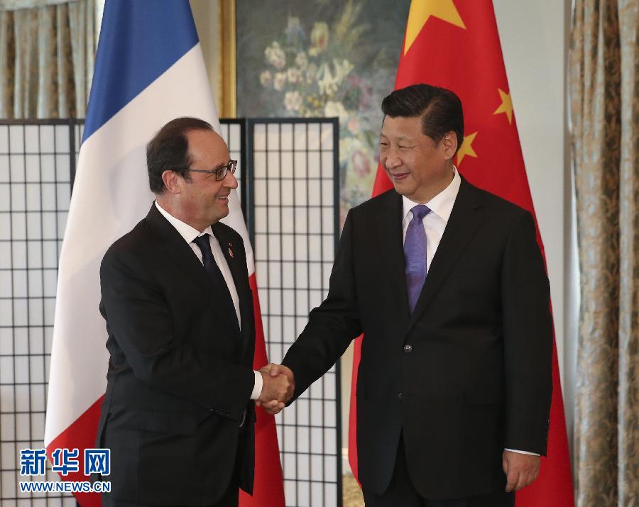 11月16日，國家主席習近平在澳大利亞布里斯班會見法國總統(tǒng)奧朗德。 新華社記者丁林攝 