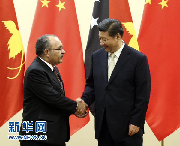 11月22日，國(guó)家主席習(xí)近平在斐濟(jì)楠迪會(huì)見巴布亞新幾內(nèi)亞總理奧尼爾。 新華社記者姚大偉攝 