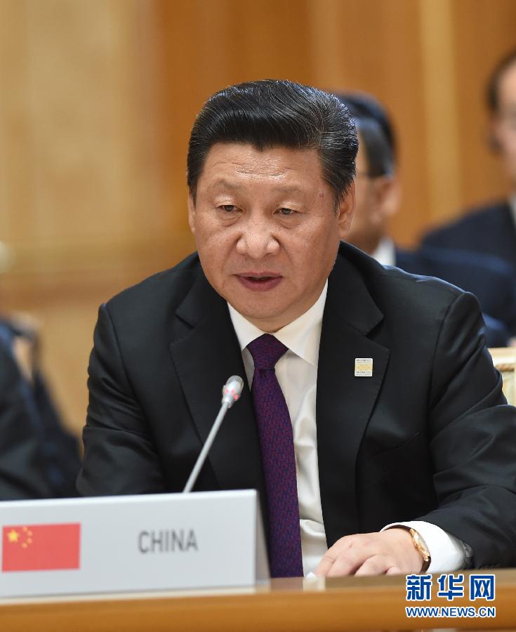 7月9日，金磚國家領(lǐng)導(dǎo)人第七次會晤在俄羅斯烏法舉行。中國國家主席習(xí)近平、俄羅斯總統(tǒng)普京、巴西總統(tǒng)羅塞夫、印度總理莫迪、南非總統(tǒng)祖馬出席。這是習(xí)近平發(fā)表題為《共建伙伴關(guān)系　共創(chuàng)美好未來》的主旨講話。新華社記者 饒愛民 攝 