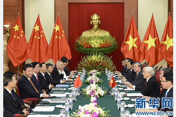 11月5日，中共中央總書記、國家主席習(xí)近平在河內(nèi)同越共中央總書記阮富仲舉行會談。 新華社記者李學(xué)仁攝