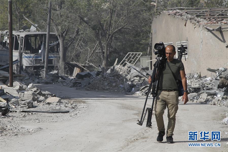 （國(guó)際&middot;圖文互動(dòng)）（1）假如真有化武，我們?cè)趺纯赡苓€站在這里？&mdash;&mdash;來(lái)自敘利亞人的追問(wèn)