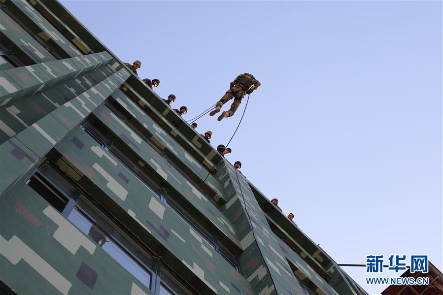 （軍事）（3）中吉&ldquo;合作-2019&rdquo;聯(lián)合反恐演練開(kāi)展聯(lián)合訓(xùn)練