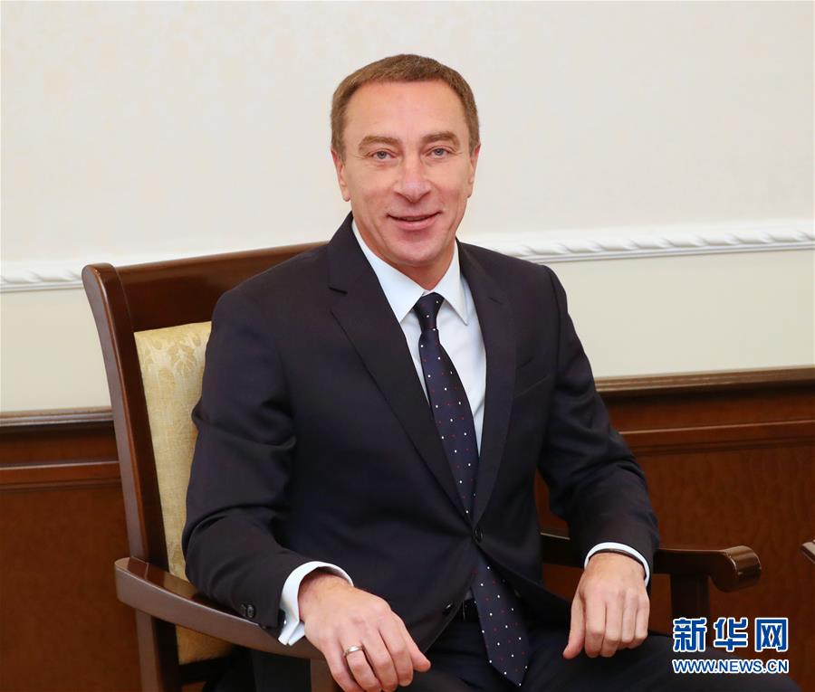 （國際&middot;圖文互動）專訪：希望香港局勢盡快恢復(fù)正常&mdash;&mdash;訪白俄羅斯總統(tǒng)辦公廳副主任斯諾普科夫