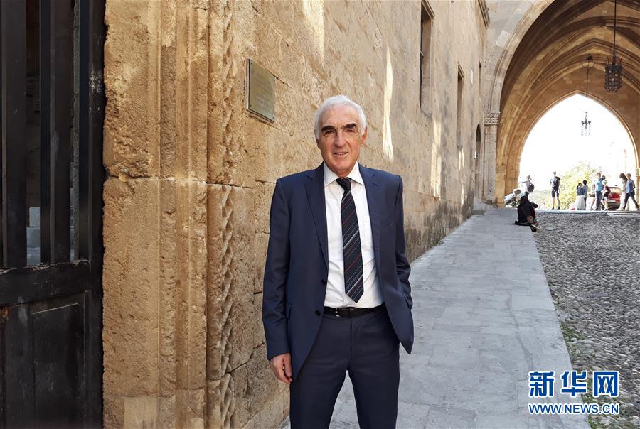 （習近平出訪配合稿&middot;圖文互動）專訪：&ldquo;與習主席見面是我人生的獨特經歷&rdquo;&mdash;&mdash;訪希臘羅德島愛琴海學院負責人斯庫爾托斯