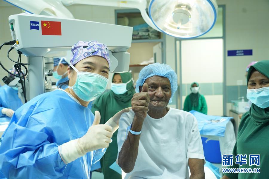 (國(guó)際·圖文互動(dòng))(2)為馬爾代夫留下一支不走的眼科醫(yī)療隊(duì)