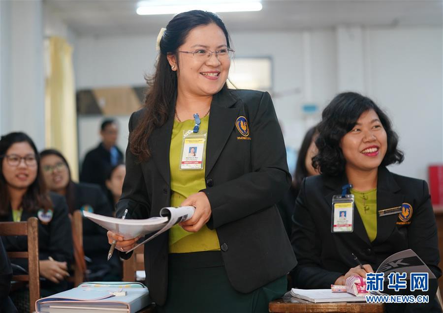 （習(xí)近平出訪配合稿&middot;圖文互動）（2）通訊：緬甸公務(wù)員掀起學(xué)中文熱