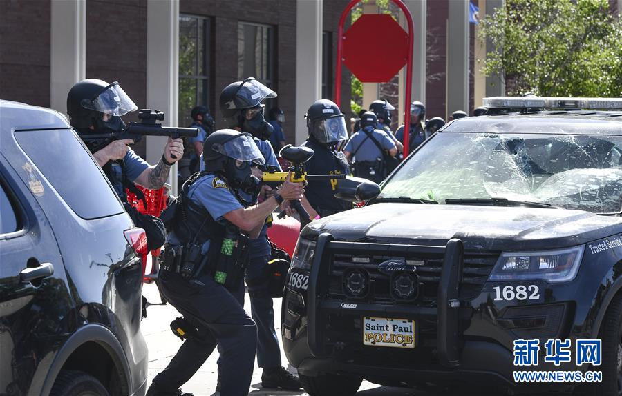 （國際）（3）美國警察執(zhí)法動作不當致一名非裔男子死亡 引發(fā)大規(guī)?？棺h