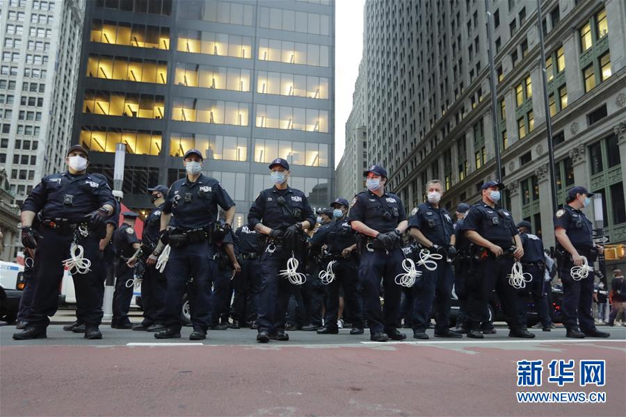 （國際）（5）美國警察執(zhí)法動作不當致一名非裔男子死亡 引發(fā)大規(guī)?？棺h