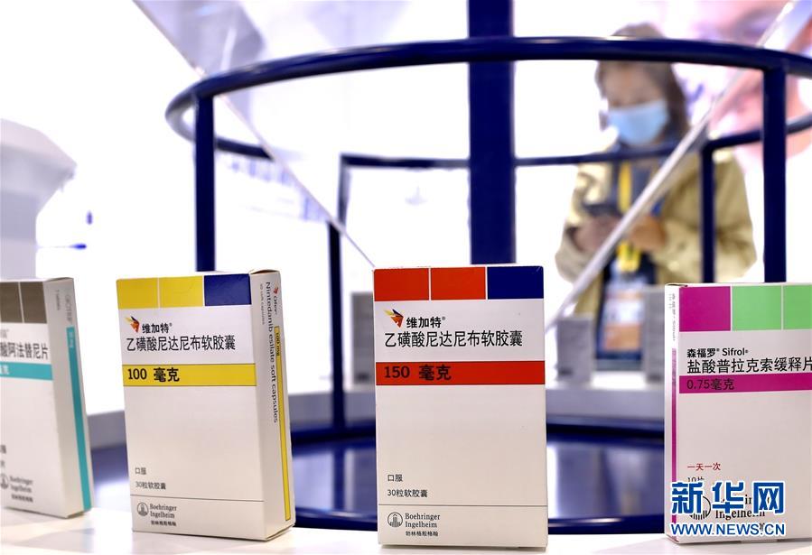 （第三屆進(jìn)博會(huì)&middot;圖文互動(dòng)）（8）新疫苗、新療法，進(jìn)博會(huì)最&ldquo;火爆&rdquo;展區(qū)見聞