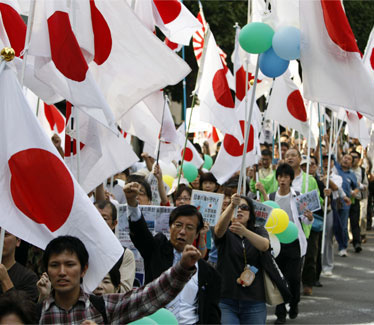 日右翼與新納粹能撇清嗎？