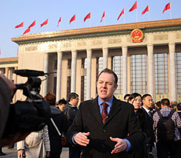 中國(guó)兩會(huì) 老外們都關(guān)注什么？