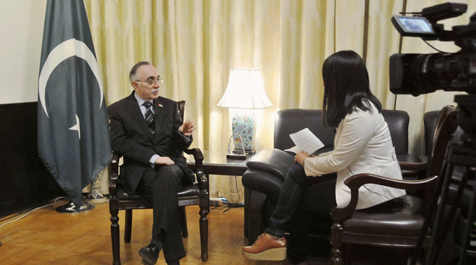 哈立德：我熱愛(ài)中國(guó)文化，喜歡和中國(guó)人一起談天說(shuō)地