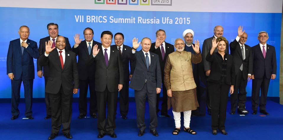 習近平出席金磚國家同歐亞經(jīng)濟聯(lián)盟、上海合作組織成員國、觀察員國及受邀國領導人對話會