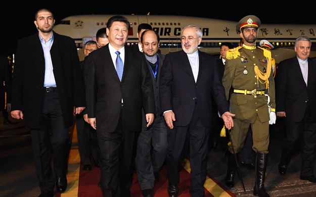 習(xí)近平抵達(dá)德黑蘭開(kāi)始對(duì)伊朗進(jìn)行國(guó)事訪(fǎng)問(wèn)