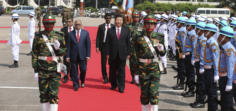 習(xí)近平抵達(dá)達(dá)卡開始對孟加拉人民共和國進行國事訪問