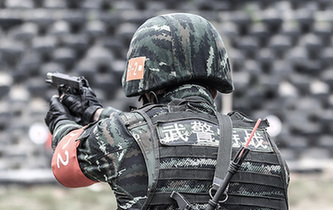 0.6秒能做什么？特戰(zhàn)隊(duì)員出槍擊發(fā)一氣呵成