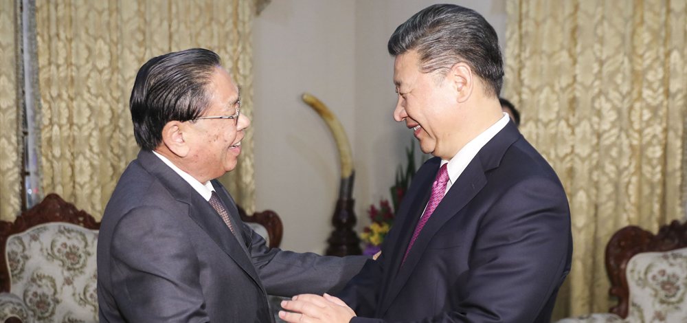 習(xí)近平會見老撾人民革命黨中央委員會前總書記、前國家主席朱馬里