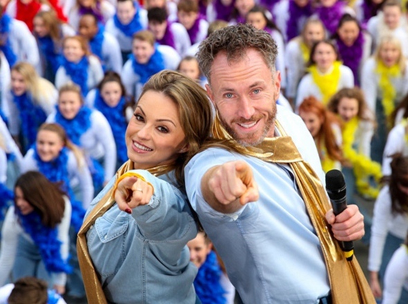 一起來battle！325名英國舞者大跳迪斯科破吉尼斯世界紀錄