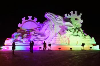 牡丹江&ldquo;雪堡&rdquo;開(kāi)園迎客